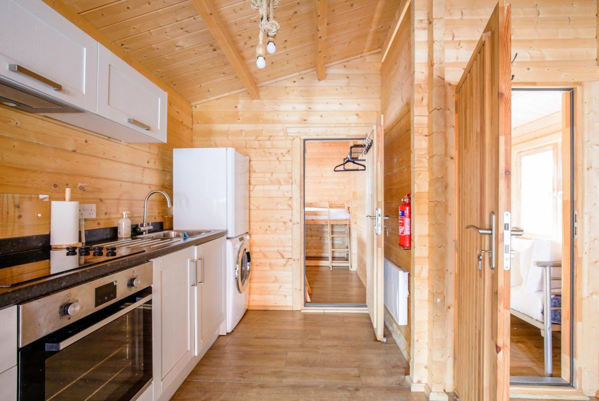 The Baltic Cabin - Cains Brewery Village Ливерпуль Экстерьер фото